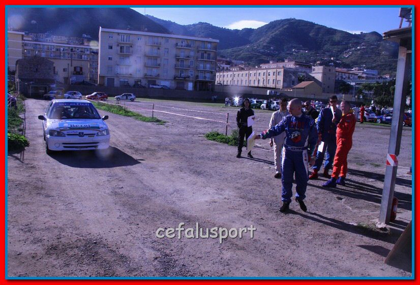 121111 rally 385_tn.jpg